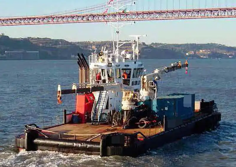 Schleppboot zu verkaufen