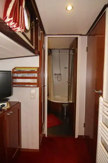 Kreuzfahrtschiff zu verkaufen