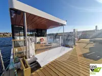 Kreuzfahrtschiff zu verkaufen