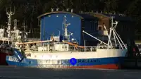 Schiff für Fischverarbeitung und -transport zu verkaufen
