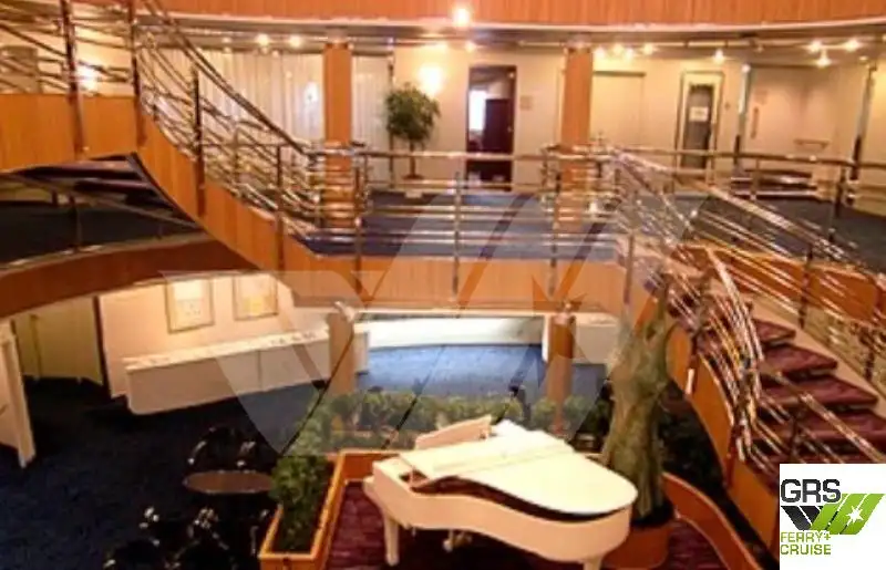Kreuzfahrtschiff zu verkaufen