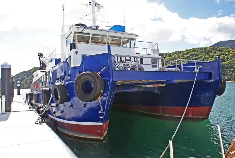 Kreuzfahrtschiff zu verkaufen