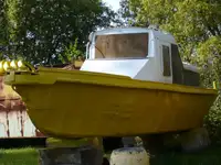 Arbeitsboote zu verkaufen