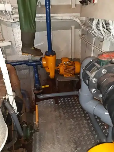 Trawler zu verkaufen