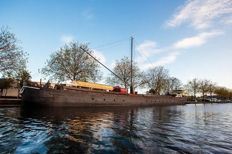 Restaurant-Schiff zu verkaufen