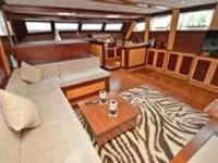 Yacht zu verkaufen