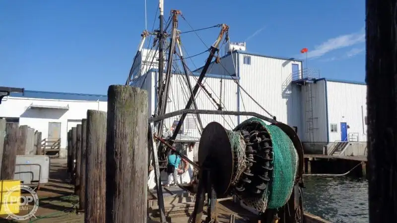 Trawler zu verkaufen