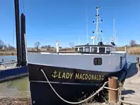 Schleppboot zu verkaufen