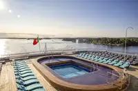 Kreuzfahrtschiff zu verkaufen
