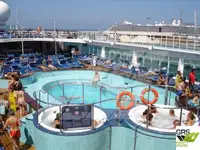Kreuzfahrtschiff zu verkaufen