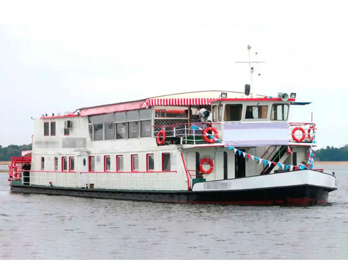 Containerschiff zu verkaufen