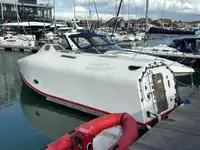 Rettungsboot zu verkaufen