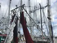Trawler zu verkaufen
