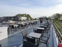 Kreuzfahrtschiff zu verkaufen