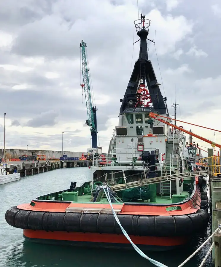 Schleppboot zu verkaufen