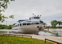 Kreuzfahrtschiff zu verkaufen