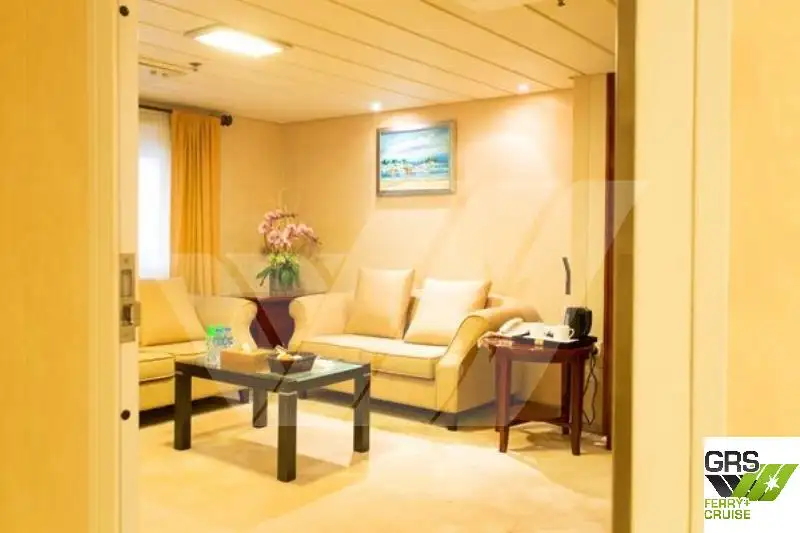 Kreuzfahrtschiff zu verkaufen