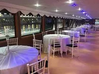 Passagierschiff zu verkaufen