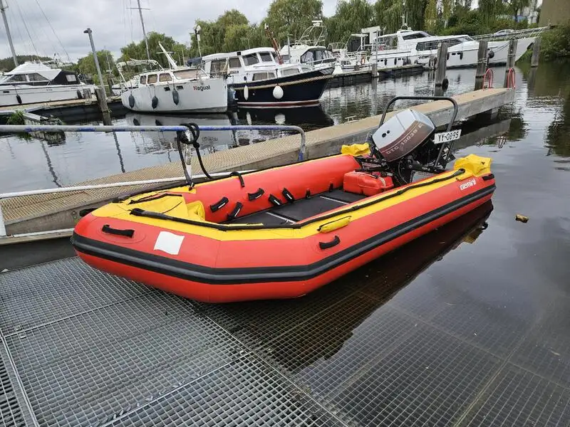 Rettungsschiff zu verkaufen