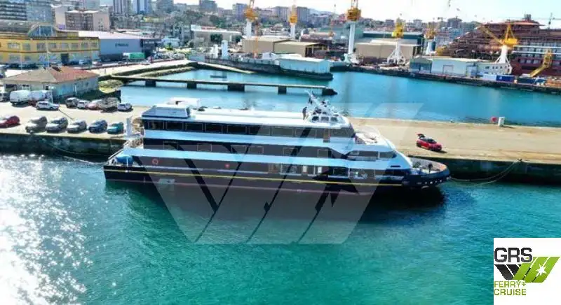 Kreuzfahrtschiff zu verkaufen