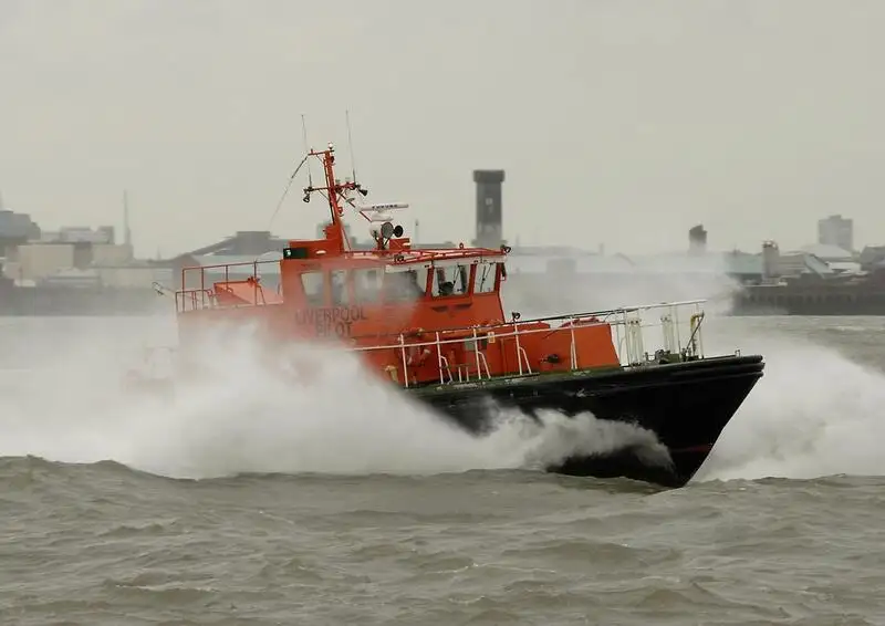 Crew-Boot zu verkaufen