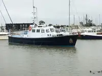 Arbeitsboote zu verkaufen