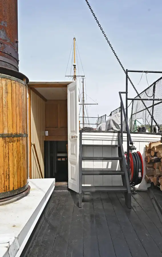 Fährschiff zu verkaufen