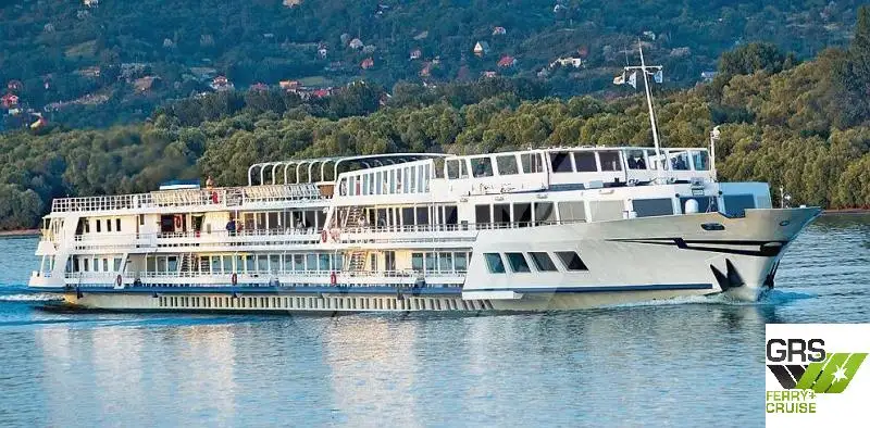 Kreuzfahrtschiff zu verkaufen