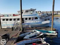 Fährschiff zu verkaufen