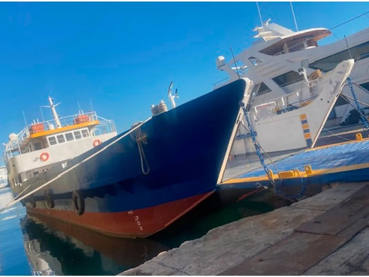 Passagierschiff zu verkaufen