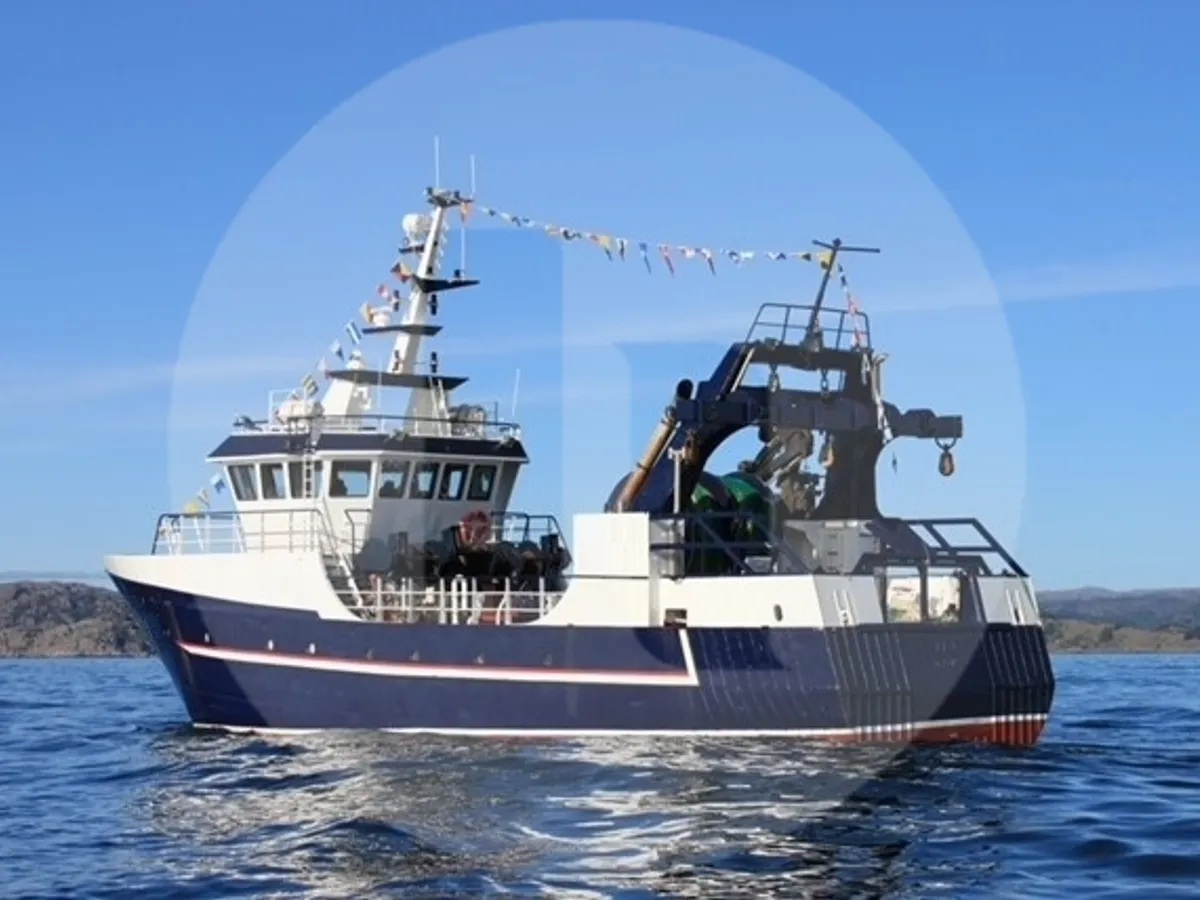 Fischereifahrzeug zu verkaufen