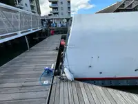 Rettungsboot zu verkaufen