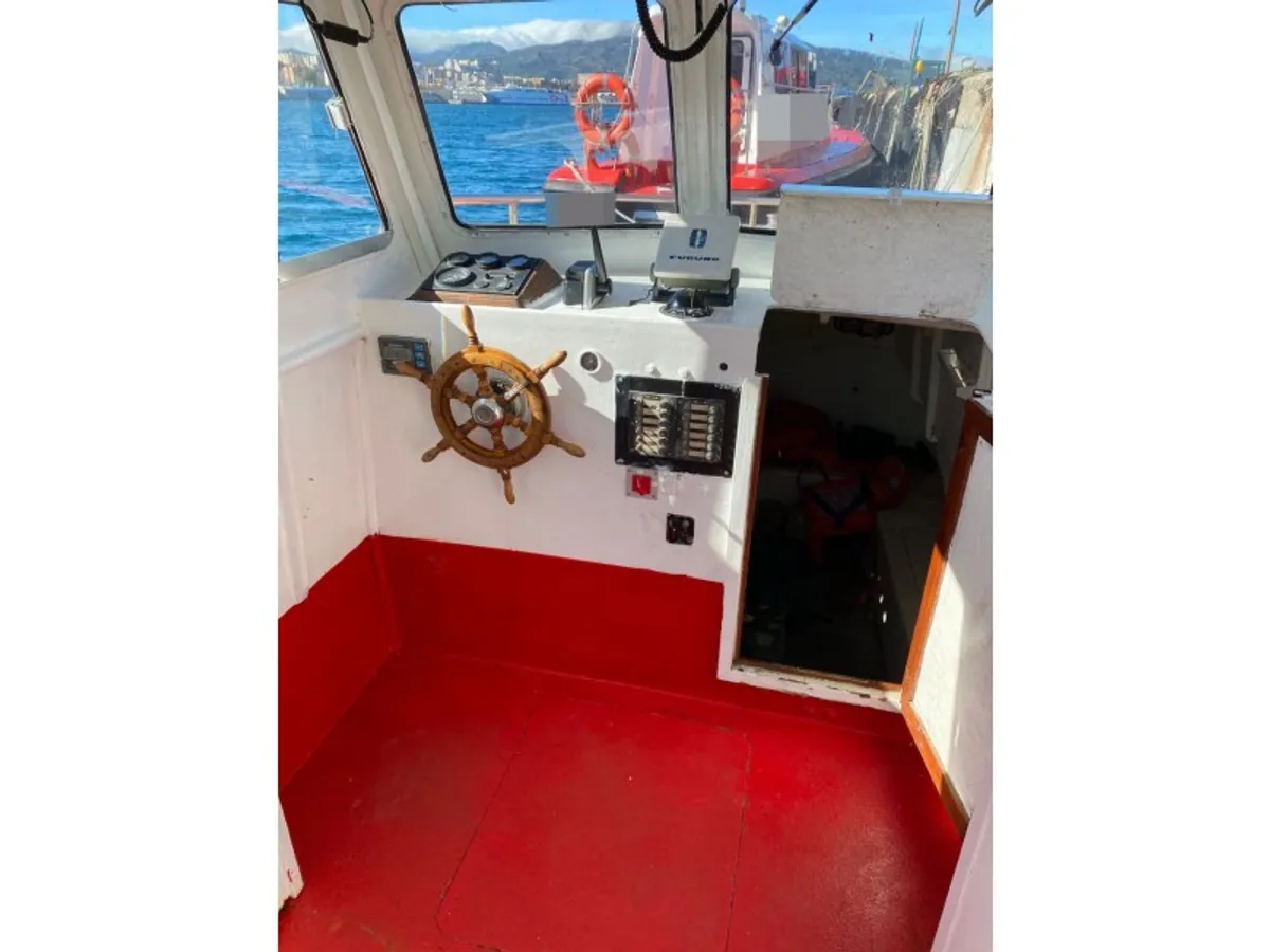 Arbeitsschiffe zu verkaufen