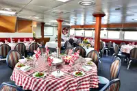 Kreuzfahrtschiff zu verkaufen