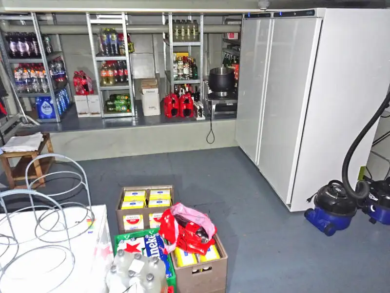 Kreuzfahrtschiff zu verkaufen