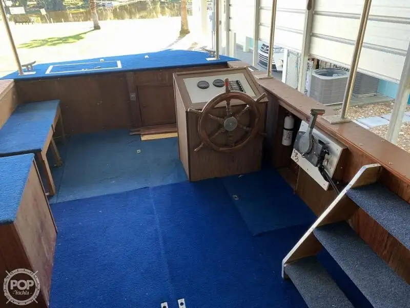 Kreuzfahrtschiff zu verkaufen