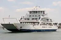 Fährschiff zu verkaufen