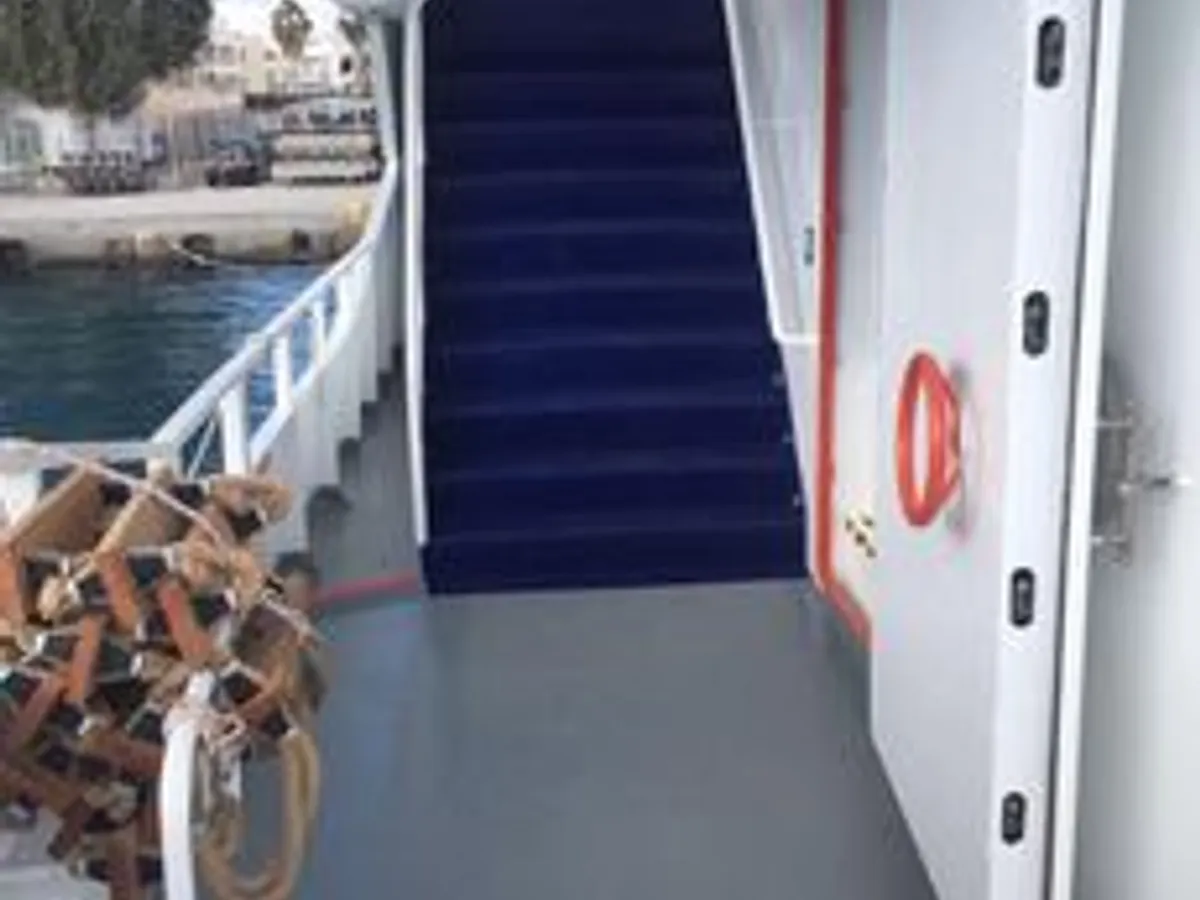 Passagierschiff zu verkaufen
