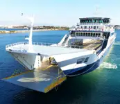 Fährschiff zu verkaufen