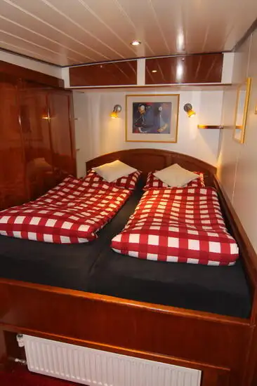 Kreuzfahrtschiff zu verkaufen