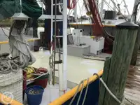 Trawler zu verkaufen