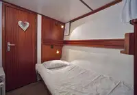 Schwimmendes Hotel zu verkaufen
