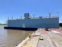 Schwimmdock zu verkaufen