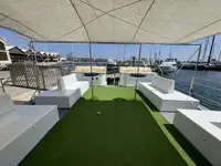 Kreuzfahrtschiff zu verkaufen
