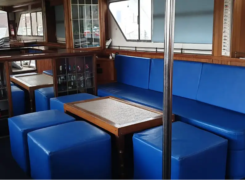 Kreuzfahrtschiff zu verkaufen