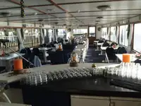 Schwimmendes Hotel zu verkaufen