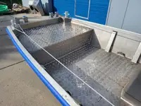 Arbeitsboote zu verkaufen
