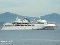 Kreuzfahrtschiff zu verkaufen