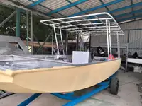 Arbeitsboote zu verkaufen