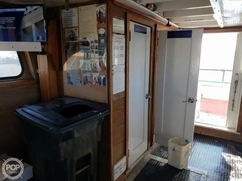 Fährschiff zu verkaufen
